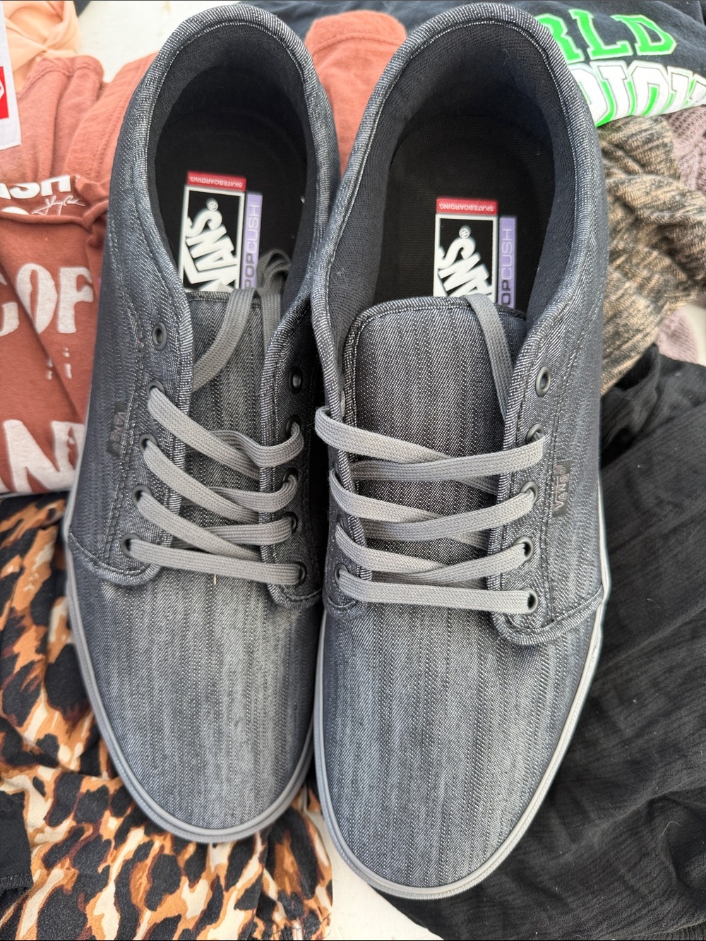 Vans Gray Canvas Low-Top POPCUSH skate shoes with Gray Laces